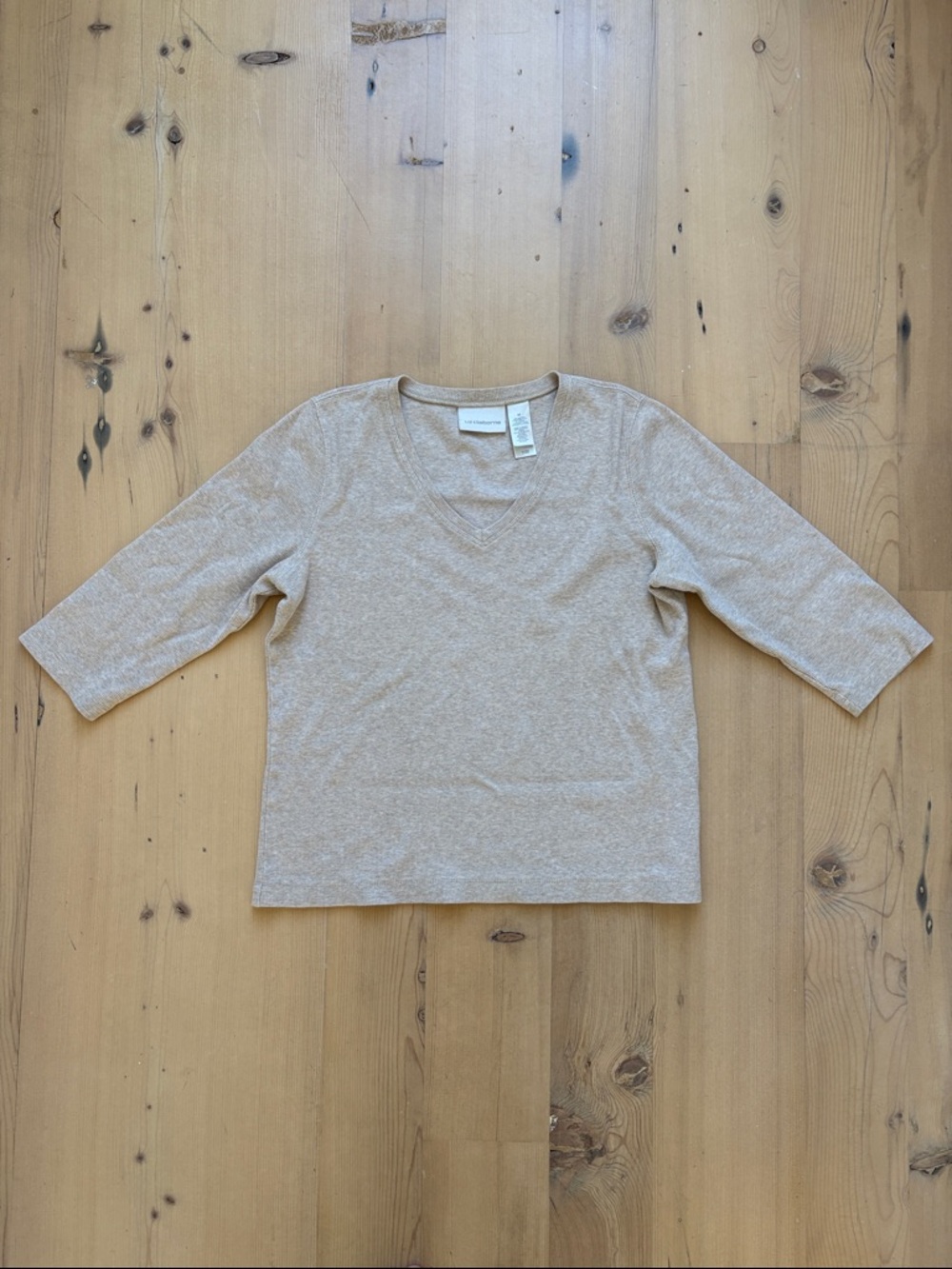 Liz Claiborne Soft Beige Cream V-Neck Knit Cotton Blend Top - Medium